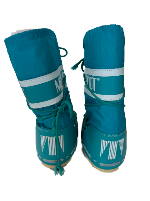 MOON BOOT