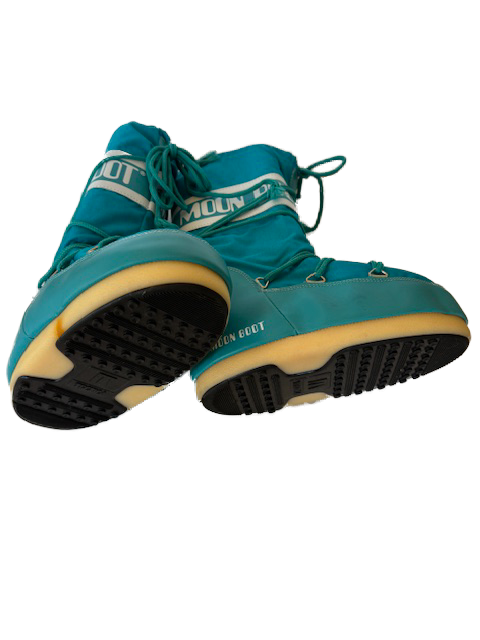 MOON BOOT